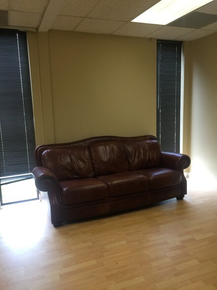 More Photos Of 2555 Lincoln Hwy, Olympia Fields Medical For Lease