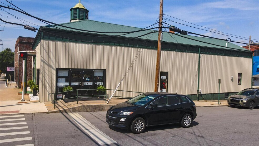More Photos Of 325 Winchester Ave, Martinsburg Freestanding For Sale