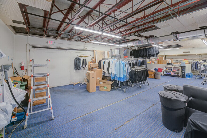 More Photos Of 777 NE 125th St, North Miami Storefront For Lease