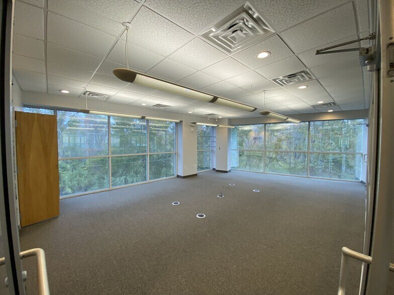 More Photos Of 5264B International Blvd, North Charleston Office For Lease
