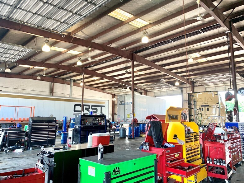 More Photos Of 9773-9777 Harry Hines Blvd, Dallas Truck Terminal For Lease