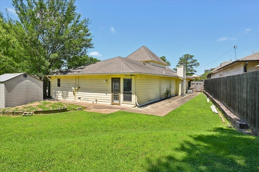More Photos Of 4940 E 73rd St, Tulsa Office For Sale