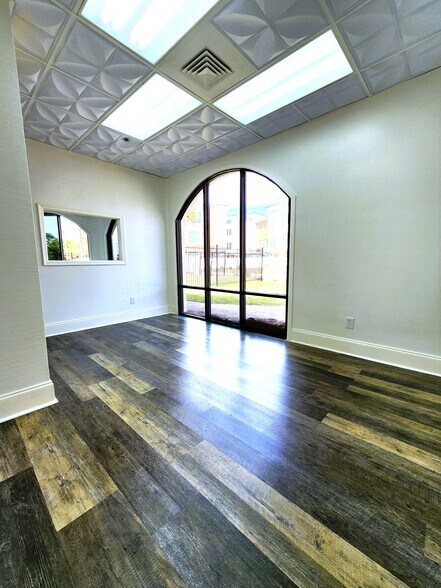 More Photos Of 8700-8730 Thomas Dr, Panama City Apartments For Lease