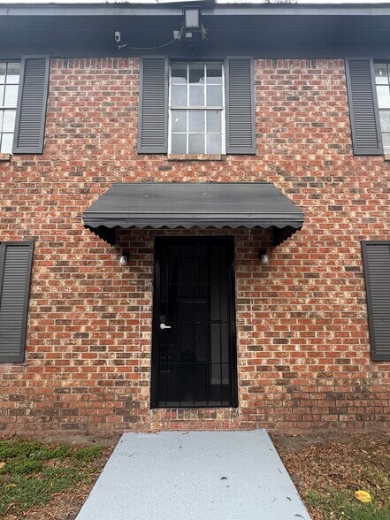 More Photos Of 3815-3823 Baker Plaza Dr, Columbus Apartments For Sale