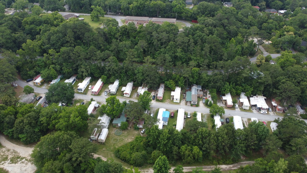 Primary Photo Of 114 Trailer Park Dr, Macon-Bibb Manufactured Housing Mobile Home Park For Sale