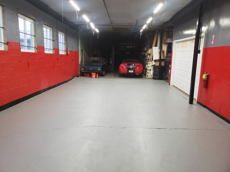 More Photos Of 111 Albany Ave, Freeport Manufacturing For Sale