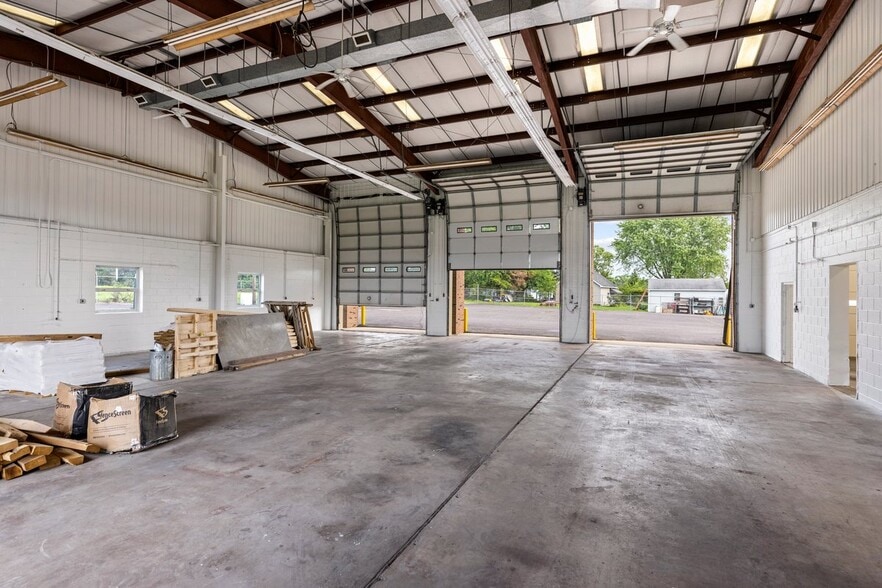 More Photos Of 8364 Easton Rd, Ottsville Auto Dealership For Sale