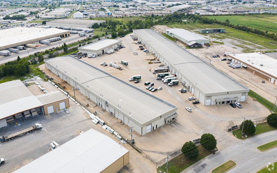 More Photos Of 5666 S 122nd East Ave, Tulsa Unknown For Lease