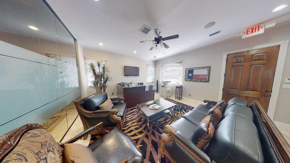 More Photos Of 5507 Louetta Rd, Spring Medical For Sale