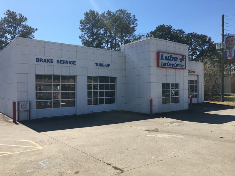 Primary Photo Of 2117 Shorter Ave SW, Rome Auto Repair For Sale