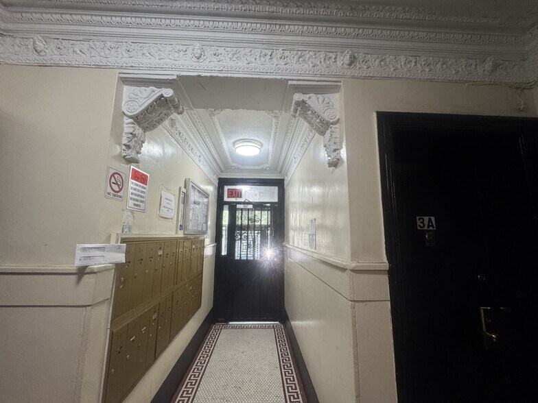 More Photos Of 2406 Lorillard Pl, Bronx Apartments For Sale