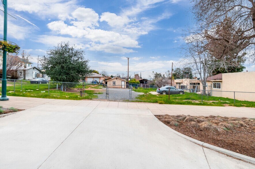 More Photos Of 35261 Yucaipa Blvd, Yucaipa Office For Sale