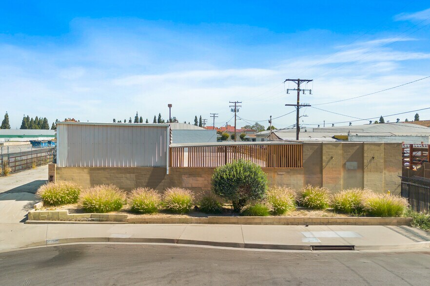 More Photos Of 7757 Jackson St, Paramount Land For Lease