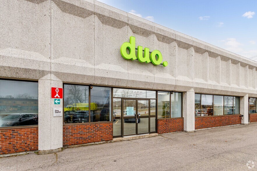 More Photos Of 4155-4175 Boul Poirier, Montréal Distribution For Lease