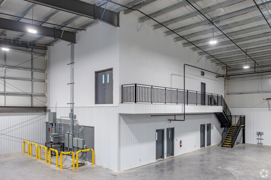 More Photos Of 3306 Allard Av, Leduc Warehouse For Sale