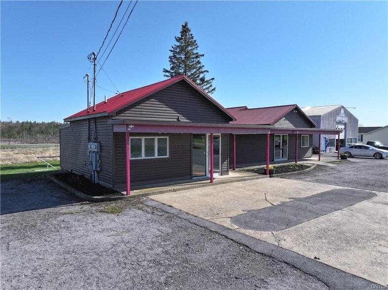 Primary Photo Of 43748/43752 NY-12 Rt, Alexandria Bay Freestanding For Sale