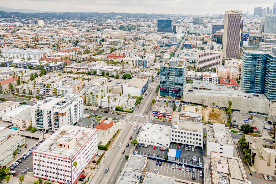 More Photos Of 3680 W 6th St, Los Angeles Restaurant For Sale