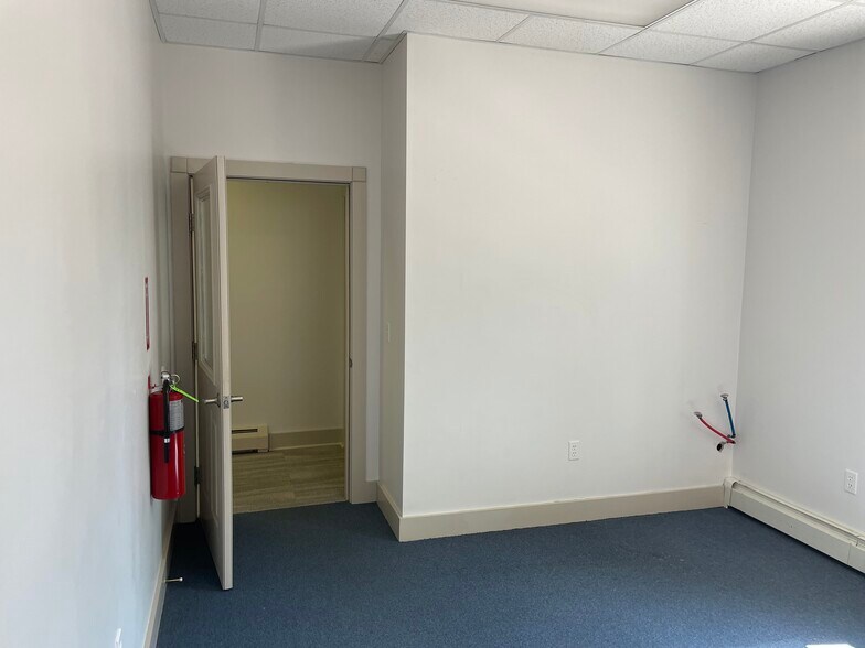 More Photos Of 41 Depot St, Bridgton Office For Lease