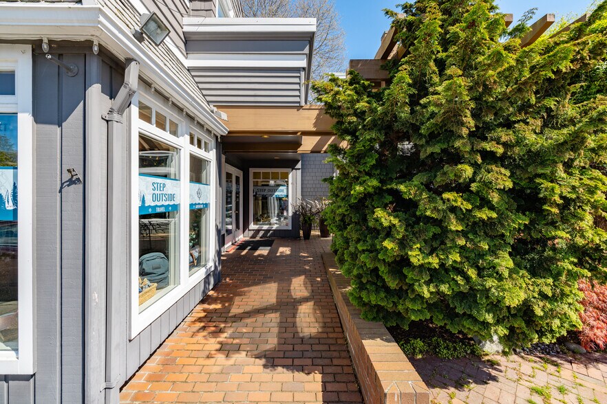 More Photos Of 101-107 S 1st St, La Conner Storefront For Sale