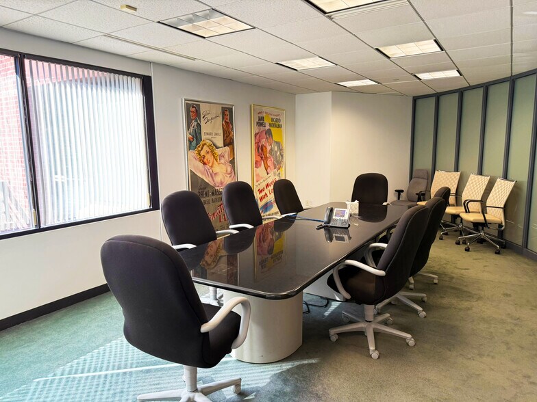 More Photos Of 846 University Ave, Norwood Office For Sale