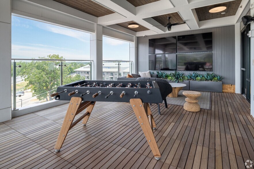 More Photos Of 5100 Bolm Rd, Austin Apartments For Lease