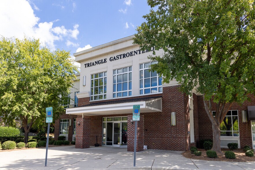 More Photos Of 2600 Atlantic Ave, Raleigh Medical For Lease