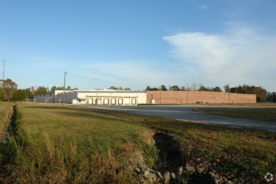 More Photos Of 1040 Old Teacheys Rd, Wallace Warehouse For Lease