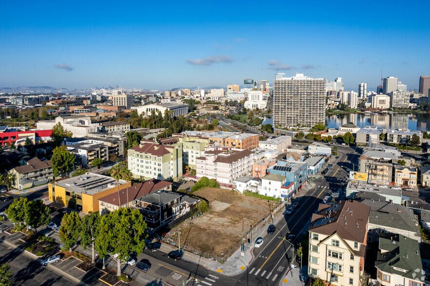 More Photos Of 229 International Blvd, Oakland Land For Sale