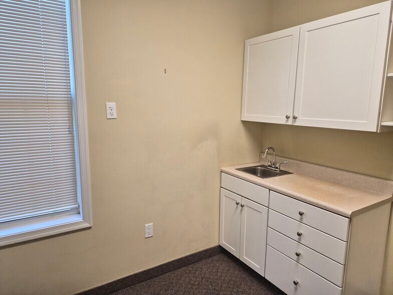 More Photos Of 220 Brighton Rd, Cape May Court House Office For Sale