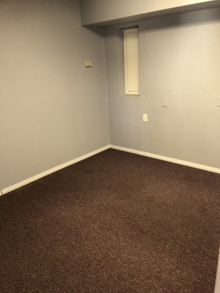 More Photos Of 1779 E Florida Ave, Hemet Office For Lease