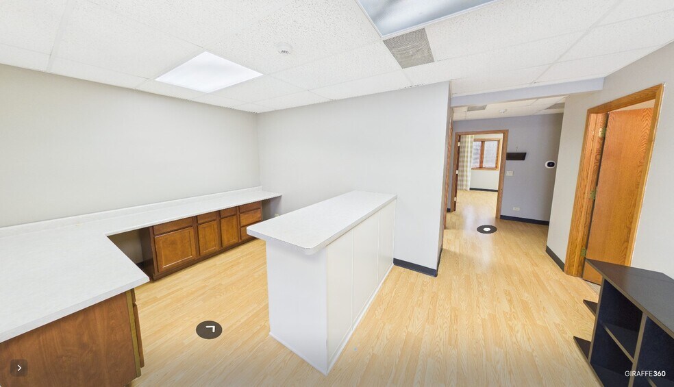 More Photos Of 2210 Dean St, Saint Charles Office For Sale