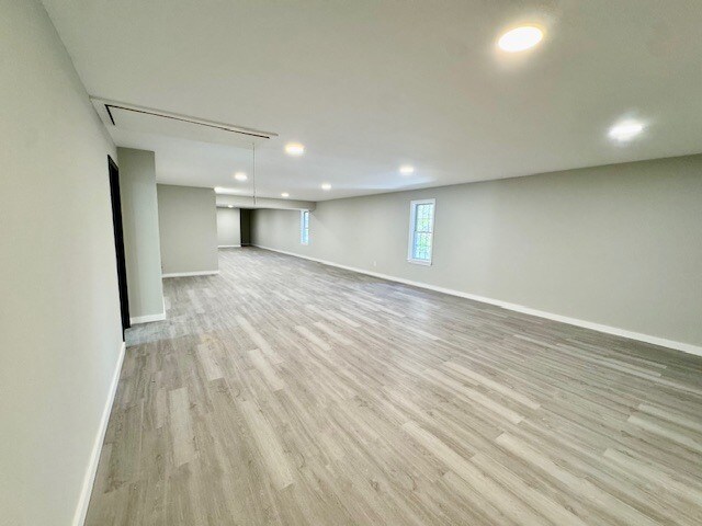More Photos Of 26 Jinny Hill Rd, Cheshire Service For Sale
