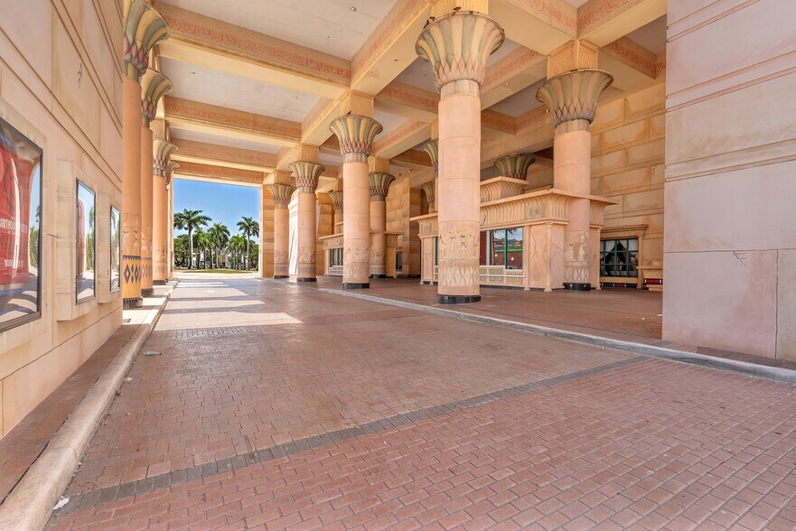 More Photos Of 15601 Sheridan St, Davie Unknown For Lease