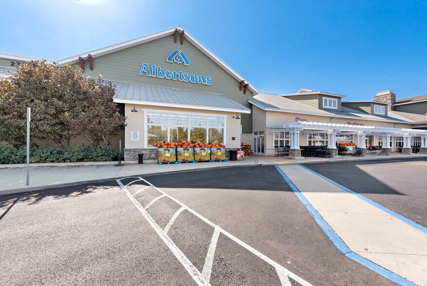 More Photos Of 27702 Crown Valley Pkwy, Ladera Ranch Unknown For Lease