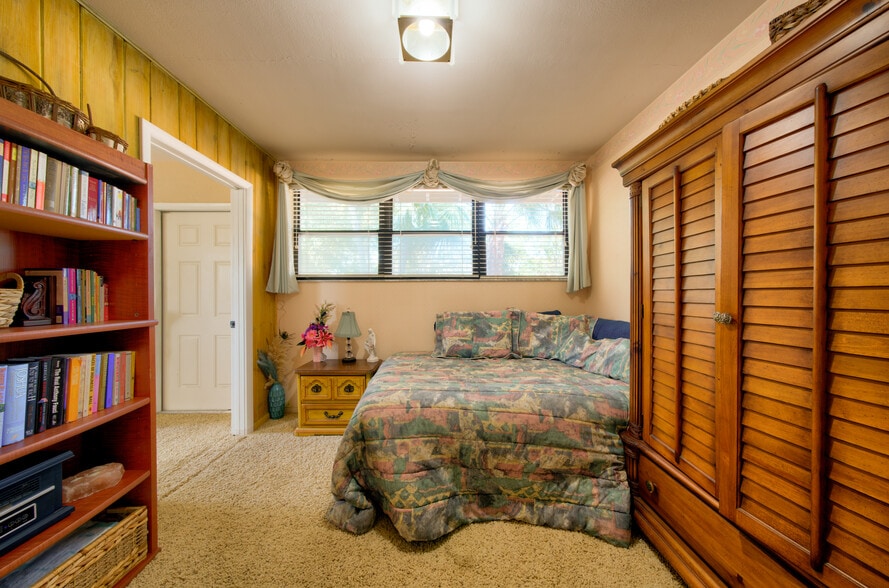 More Photos Of 5635 7th Ave N, Saint Petersburg Land For Sale