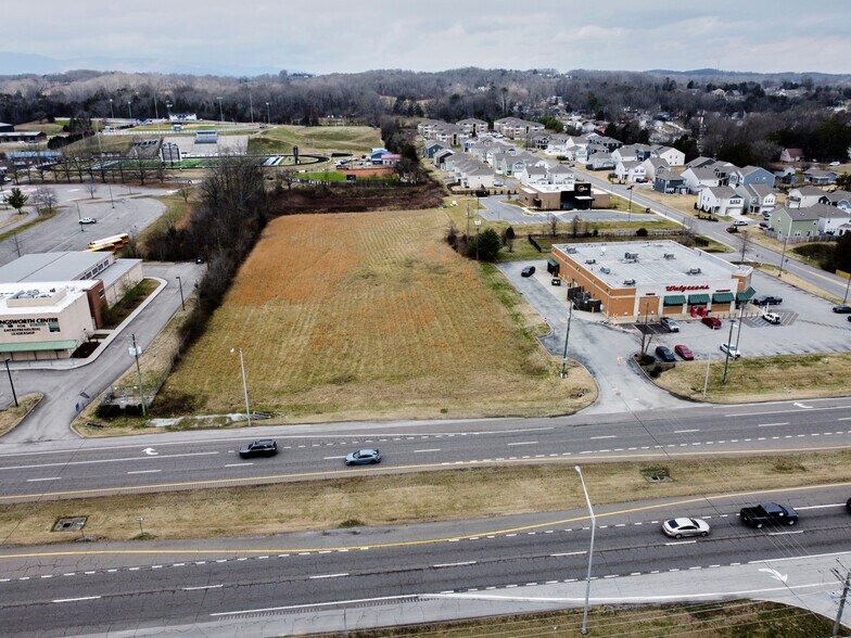 More Photos Of 2141 N Charles G Seivers Blvd, Clinton Land For Lease