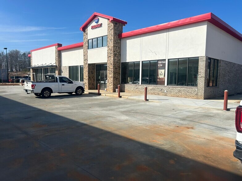 Primary Photo Of 416 WILBANKS Rd, Alto Storefront For Lease