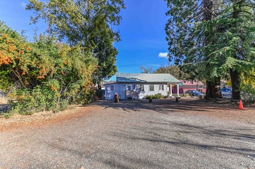 More Photos Of 206 Main St, Murphys Land For Sale