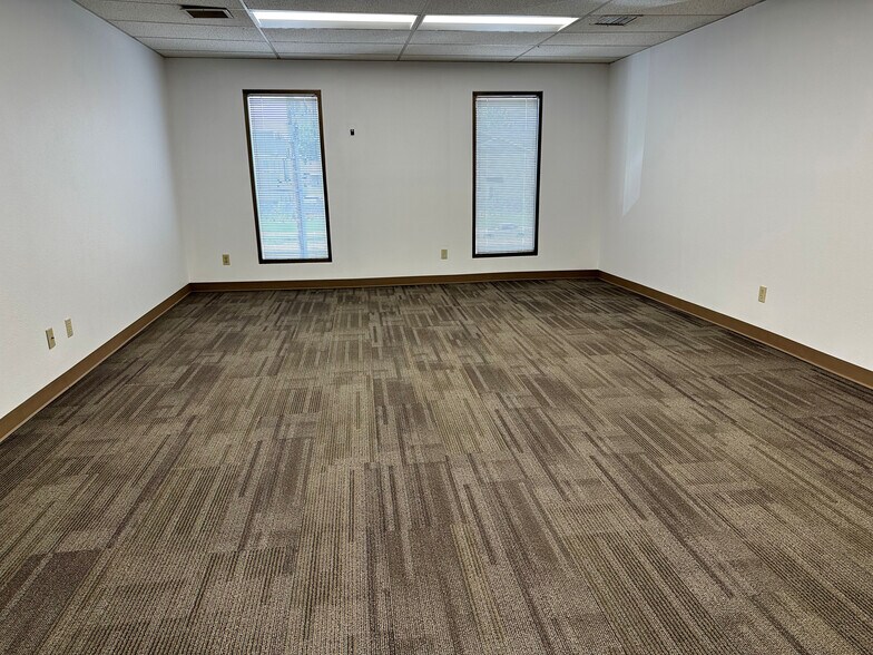 More Photos Of 1980 S Quebec St, Denver Warehouse For Lease