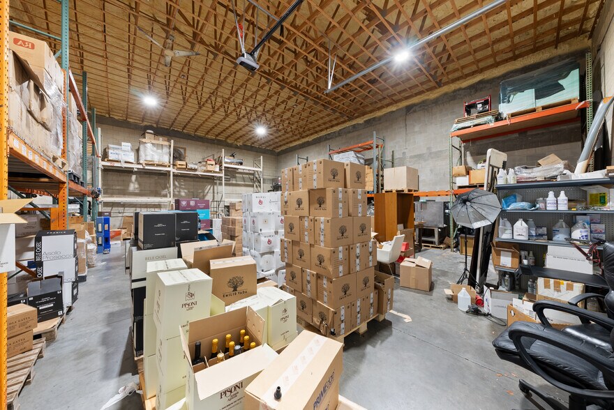 More Photos Of 3910 Domestic Ave, Naples Warehouse For Sale