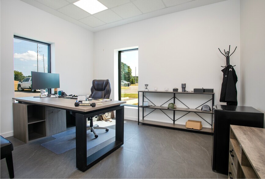 More Photos Of 2302 Neiman Marcus Pky, Longview Industrial For Sale