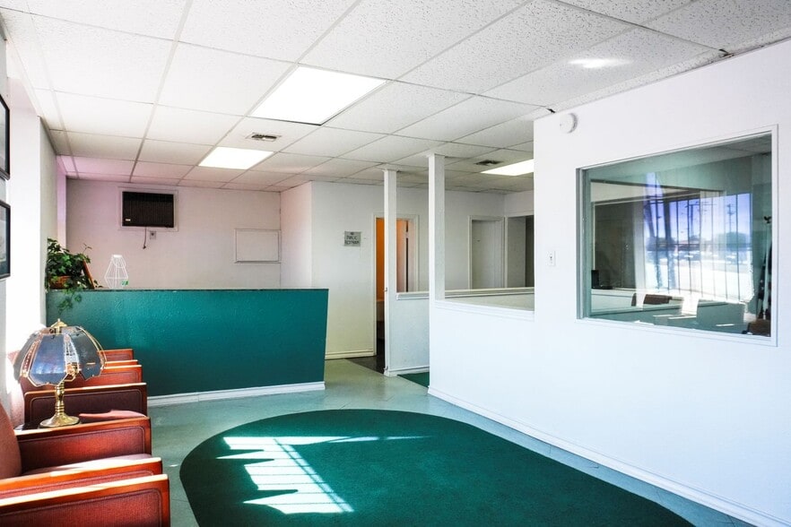 More Photos Of 1531 S Port Ave, Corpus Christi Office For Sale