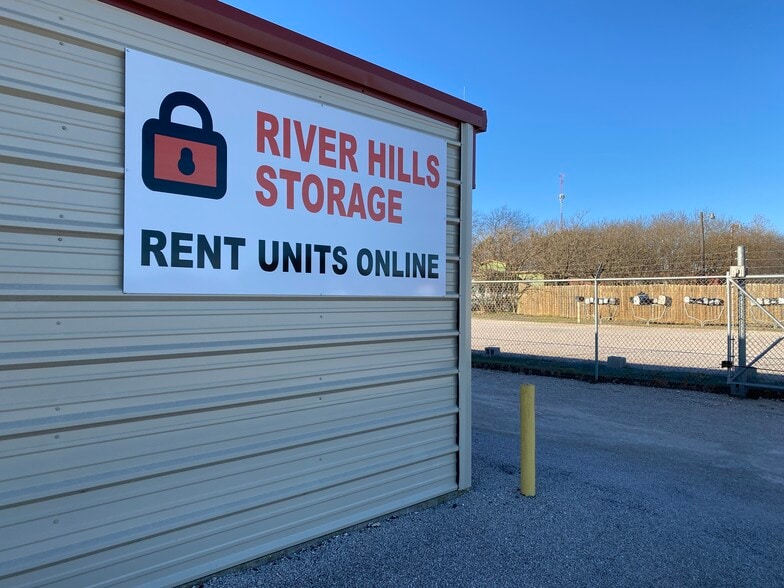 More Photos Of 105 Burnet Hills Dr, Burnet Self Storage For Sale