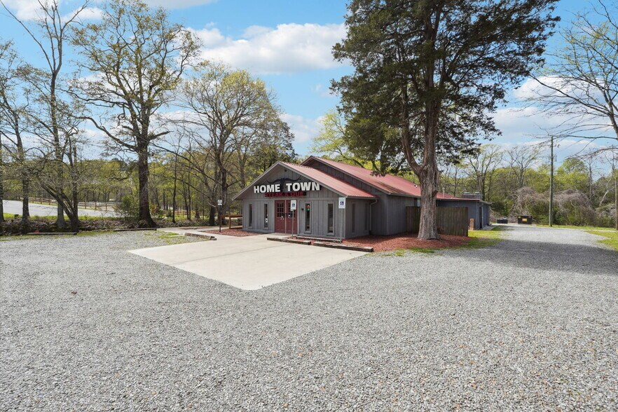 More Photos Of 100 Covered Bridge Rd, Euharlee Restaurant For Sale