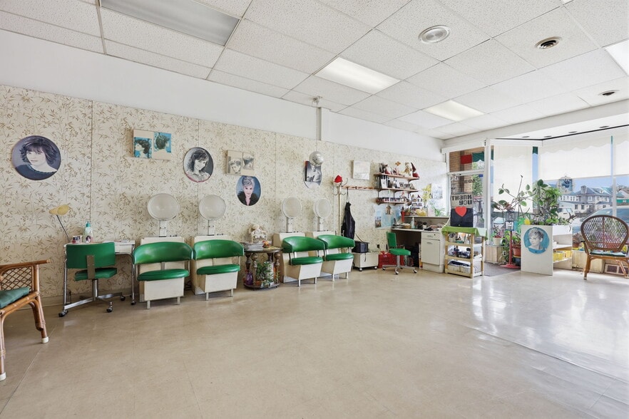 More Photos Of 6933 Ludlow St, Upper Darby Storefront For Sale