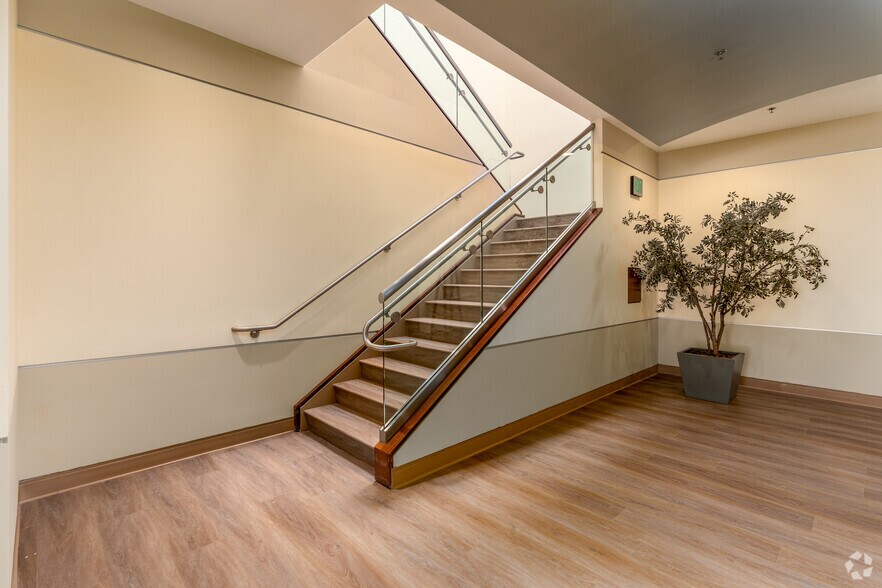 More Photos Of 26415 Carl Boyer Dr, Santa Clarita Medical For Lease