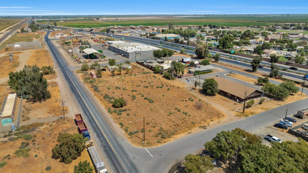 More Photos Of 210-284 N Burnett Rd, Tipton Land For Sale