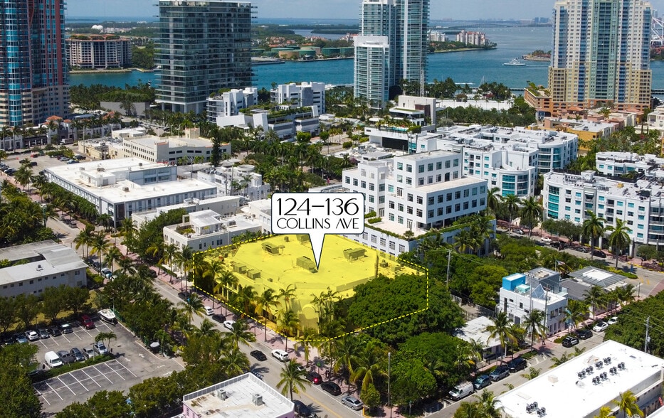 Primary Photo Of 124-136 Collins Ave, Miami Beach Bar For Lease