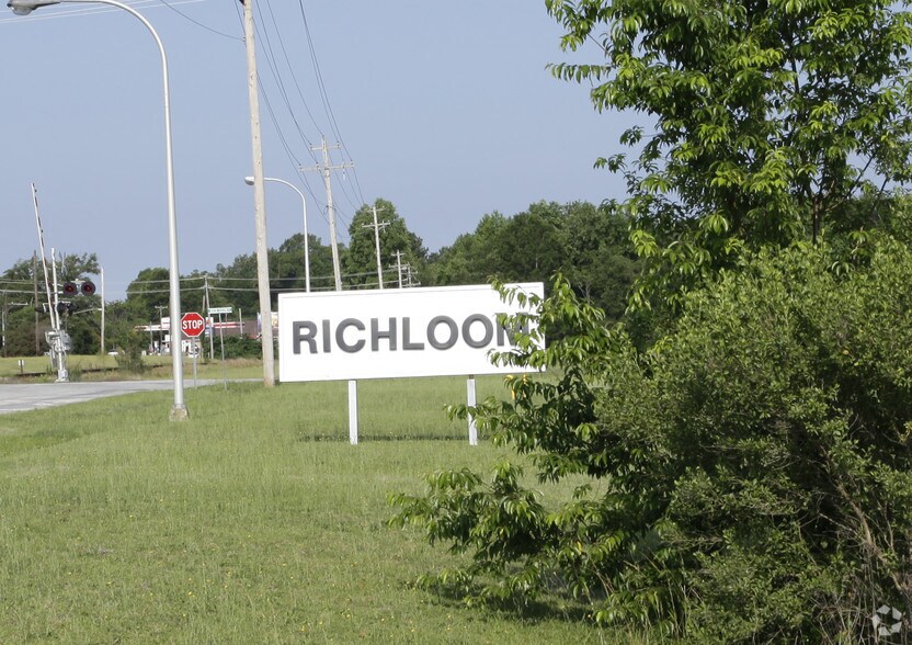 More Photos Of 100 Bailey Plant Rd, Clinton Manufacturing For Sale