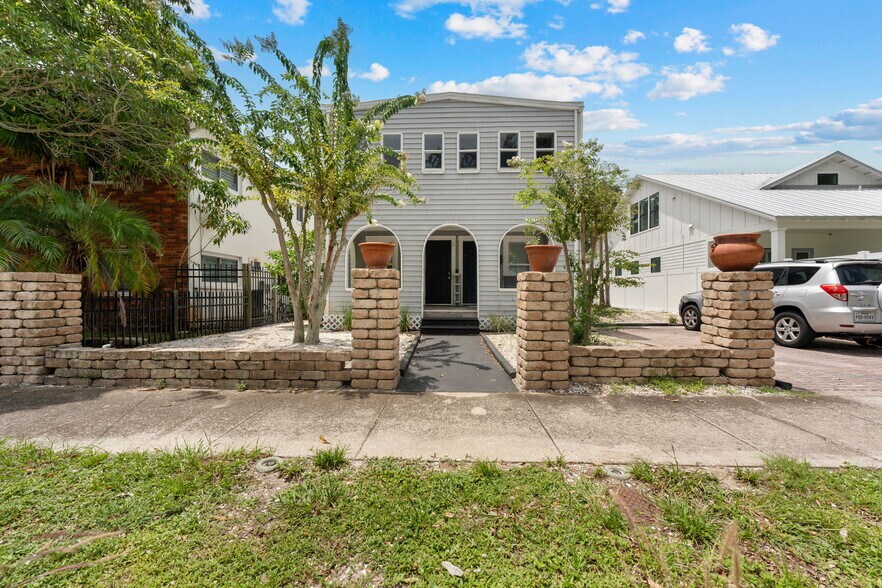 More Photos Of 1326 17th Ter N, Saint Petersburg Apartments For Sale